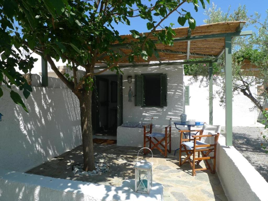 Niriides Resort Gythio Zimmer foto